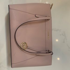 Blush Micheal Kors Bag